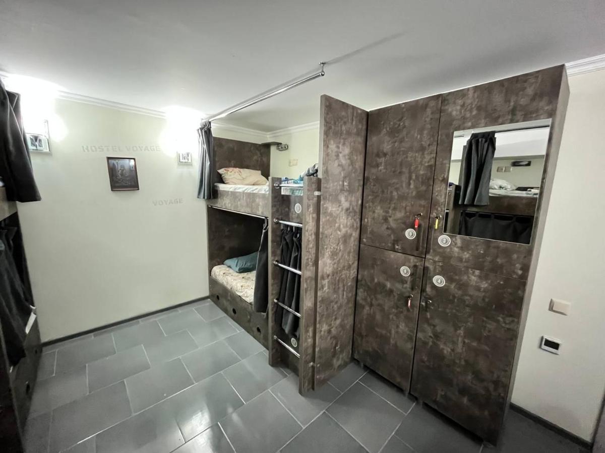 Hostel Voyage Batumi Exterior photo