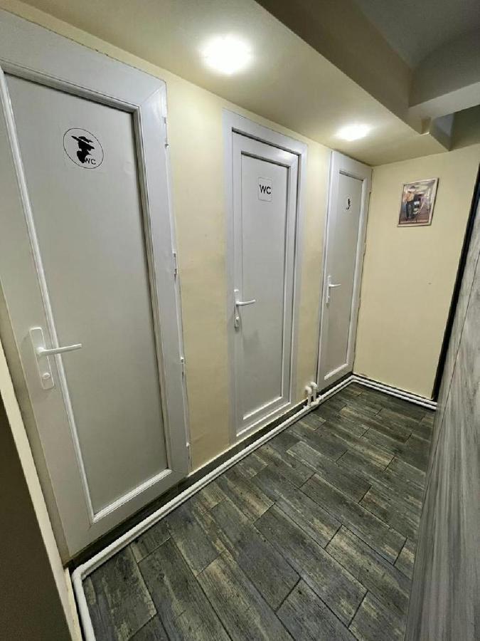 Hostel Voyage Batumi Exterior photo