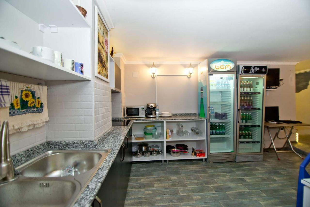 Hostel Voyage Batumi Exterior photo