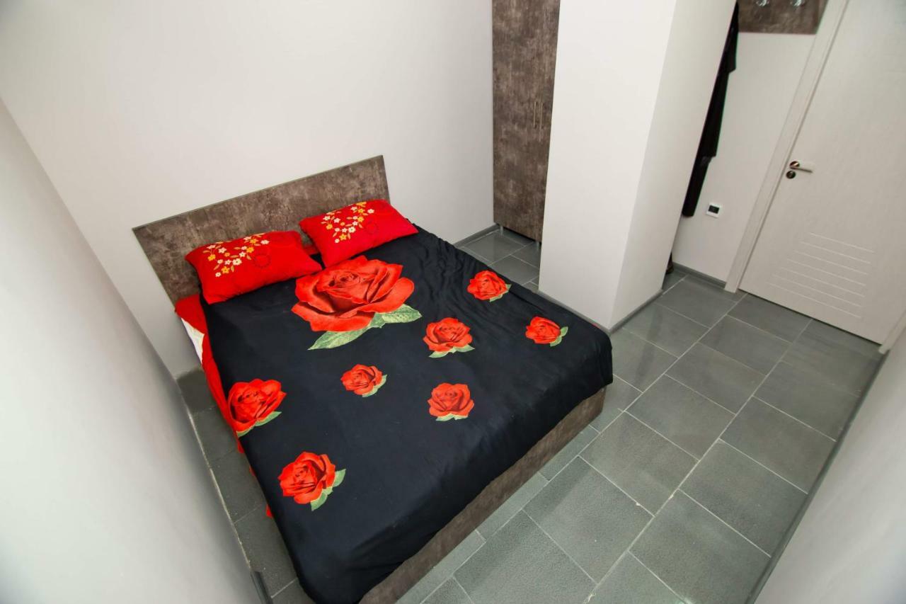 Hostel Voyage Batumi Exterior photo