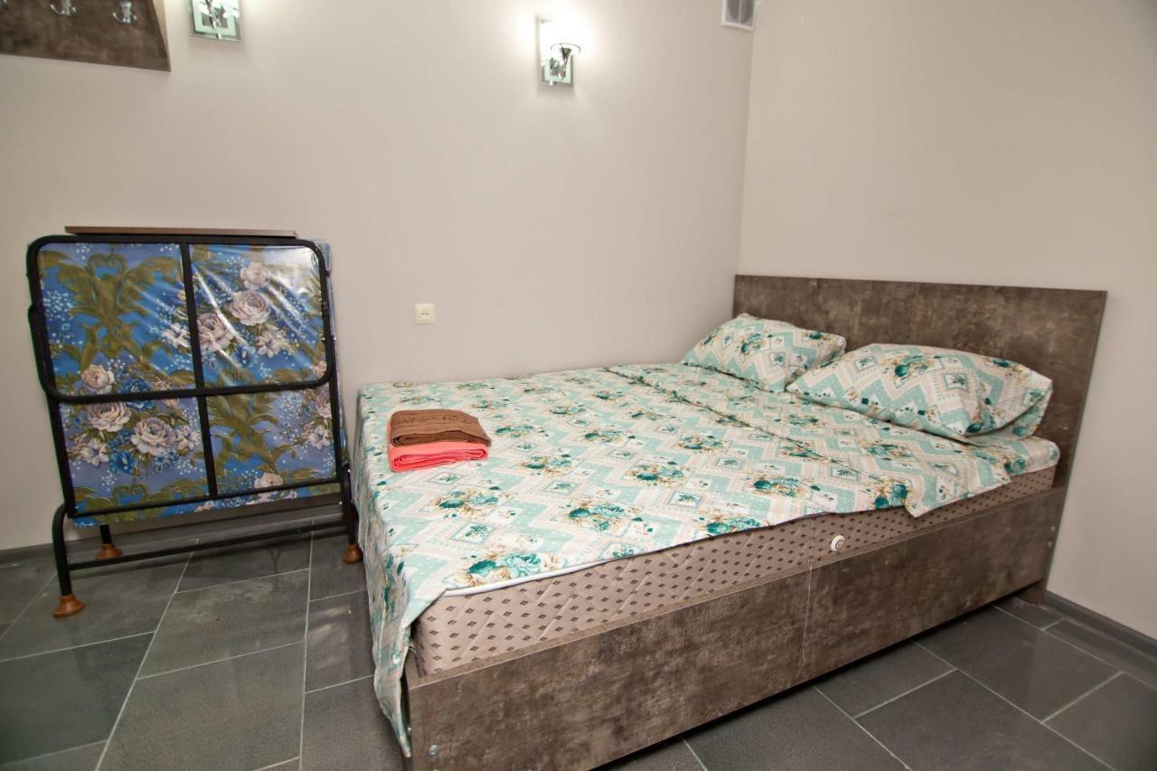 Hostel Voyage Batumi Exterior photo