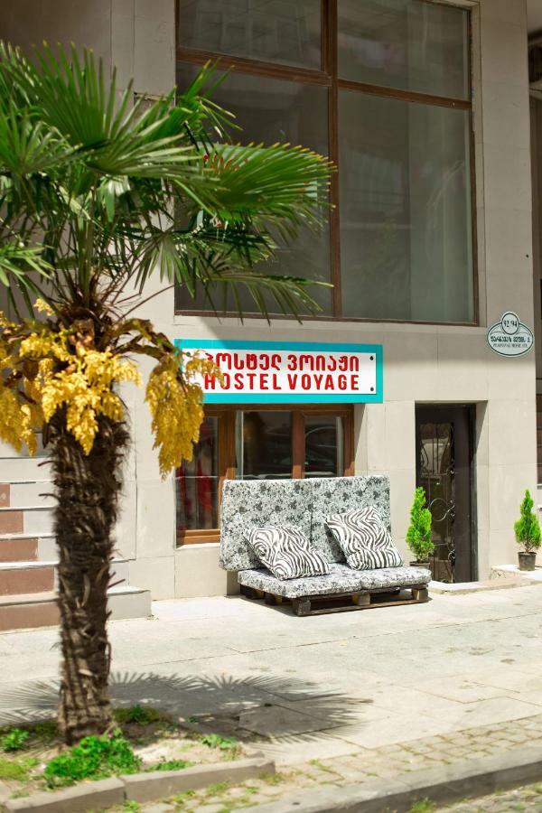 Hostel Voyage Batumi Exterior photo
